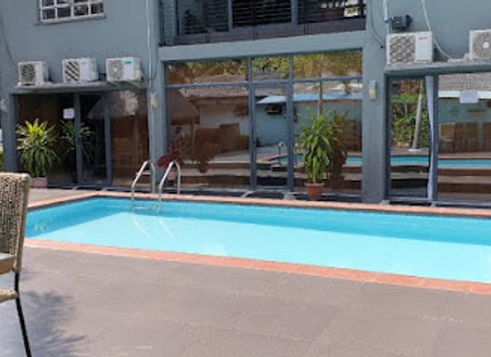 nigeria/lagos/ikoyi/bar/the-winehouse-guest-rooms-shop-lounge