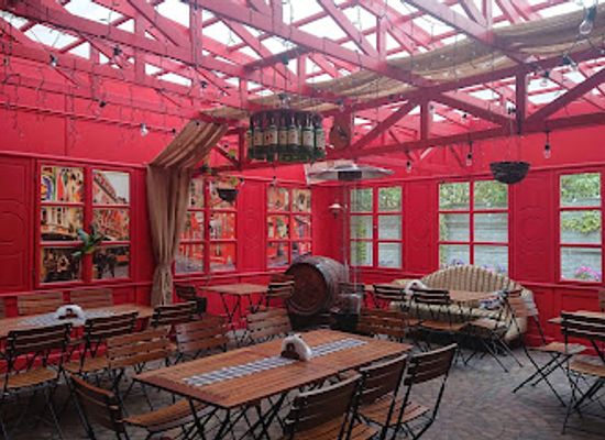 poland/Świętokrzyskie-mountains/bar/shoemaker-irish-pub-steakhouse-restaurant