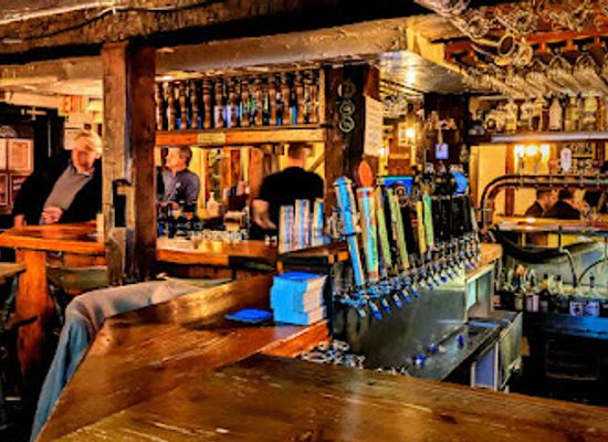 canada/lakeland-county/bar/the-olde-angel-inn