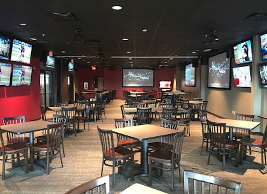 nebraska/omaha/aksarben-village/bar/legends-patio-grill-and-bar-aksarben