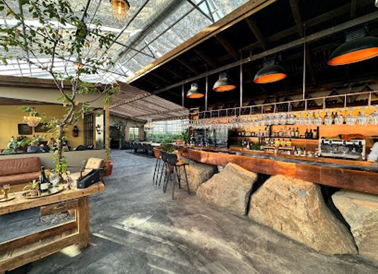 iceland/Þórsmörk/bar/vinstofa-frioheima-winebar-bistro