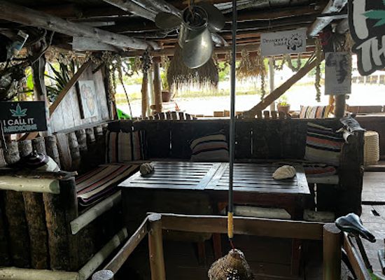 tanzania/zanzibar-archipelago/bar/floating-bar