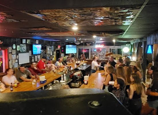 connecticut/tolland-county/bar/american-eagle-saloon