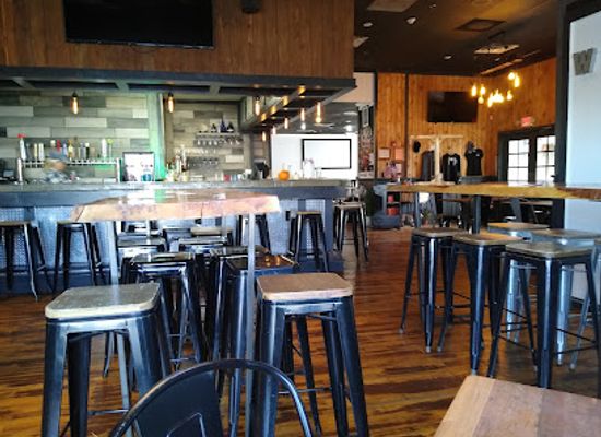 massachusetts/barnstable/bar/finn-s-craft-beer-tap-house