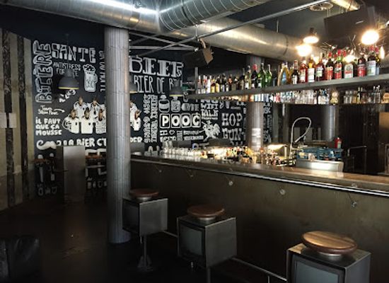 switzerland/swiss-plateau/bar/pooc