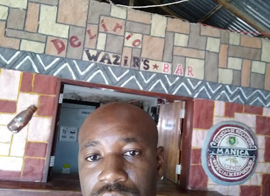 mozambique/cabo-delgado-province/bar/delirio-wazir-s-bar