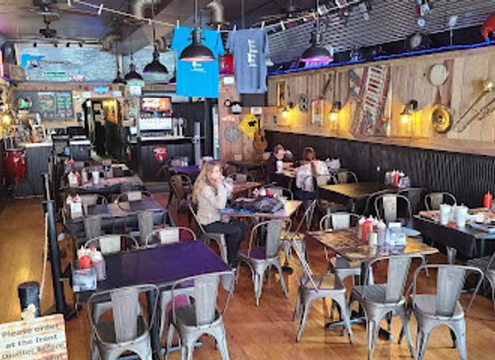 tennessee/bristol-motor-speedway/bar/delta-blues-bbq