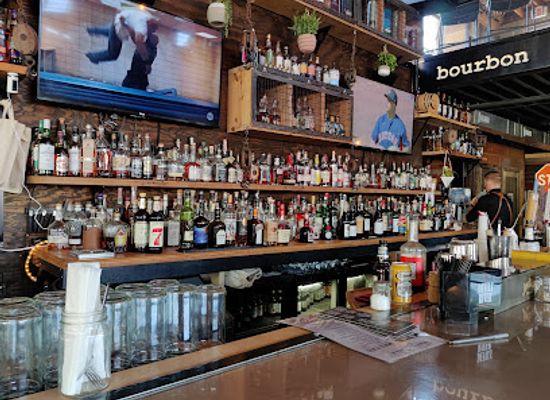 missouri/cape-girardeau/bar/mary-jane-bourbon-smokehouse