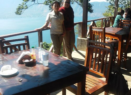 el-salvador/lake-coatepeque/bar/restaurante-patricar