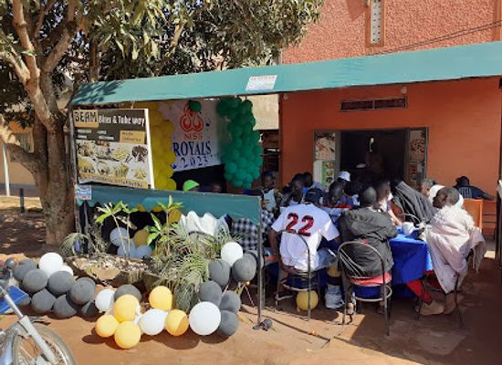 uganda/ssese-islands/bar/beam-bites