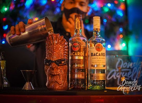 colombia/medellin/el-poblado/bar/donde-aquellos-bar