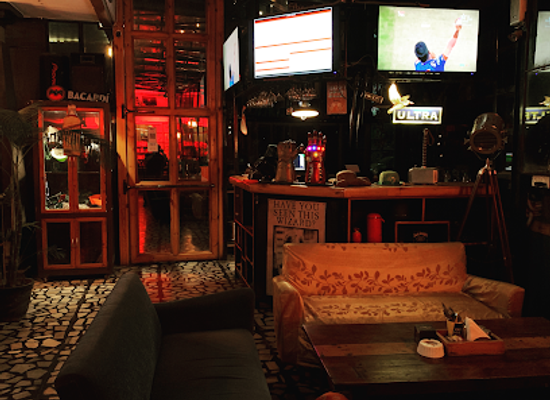 india/varanasi/bar/vns-live-studio