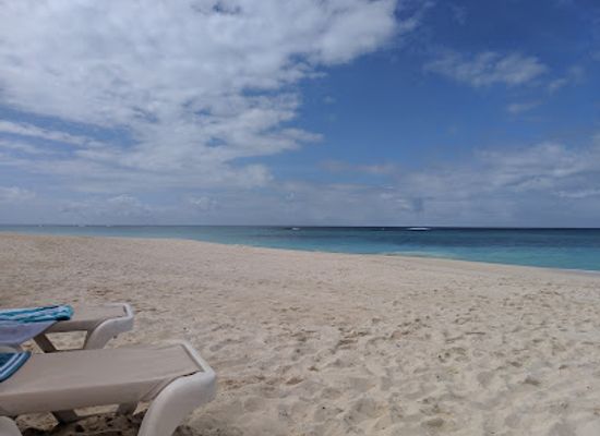 anguilla/shoal-bay-east/bar/hank-s
