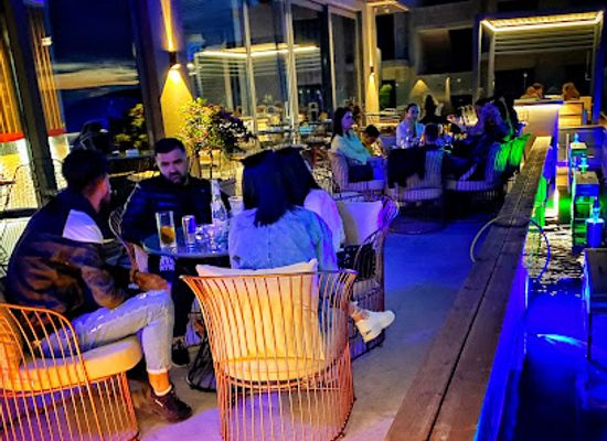 albania/vlore/bar/rooftop-lounge-bar