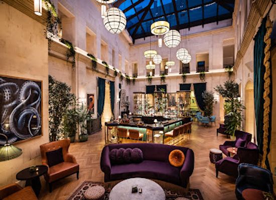 azerbaijan/baku/bar/latitude-longitude-bar-lounge