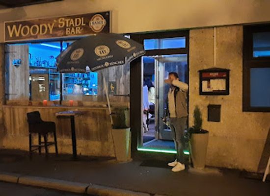 austria/kitzbuhel/bar/woody-s-stadelbar