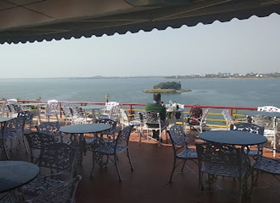 india/madhya-pradesh/bar/wind-and-waves-restaurant