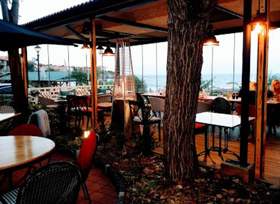 bulgaria/sozopol/bar/matis-bar-and-grill