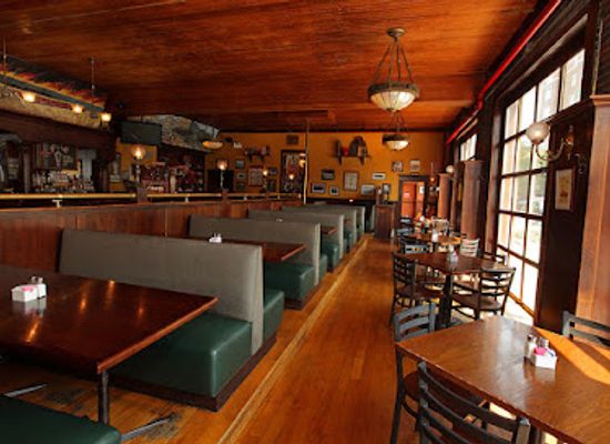 illinois/evanston/bar/firehouse-grill