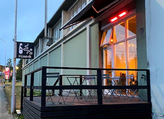 iceland/husavik/bar/husavik-ol