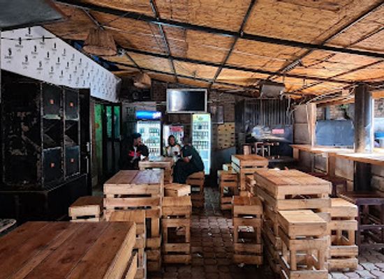 tanzania/rukwa-valley/bar/king-g-bar-and-lounge