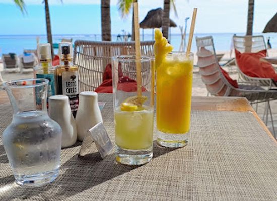mauritius/flic-en-flac-beach/bar/le-morne-beach-bar