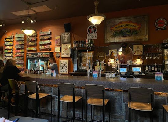 west-virginia/coopers-rock-state-forest/bar/apothecary-ale-house-cafe