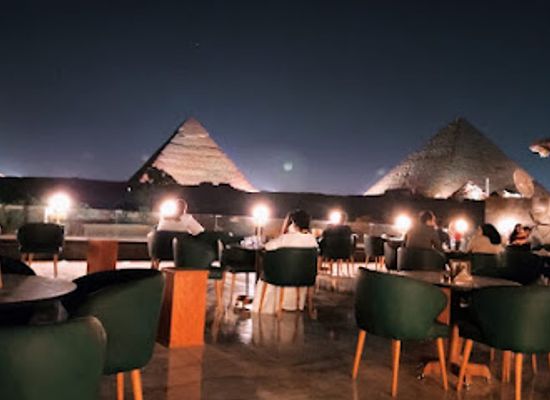 egypt/giza-plateau/bar/tree-lounge-pyramids-branch