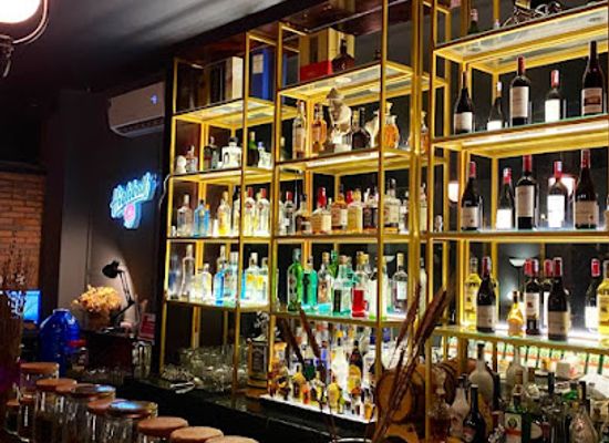 vietnam/can-tho/bar/deja-vu-cocktail-bar
