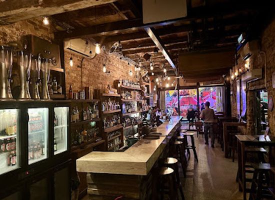 malaysia/sarawak/bar/drunk-monkey-old-street-bar