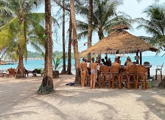 cambodia/koh-rong/bar/palm-beach-beach-bar