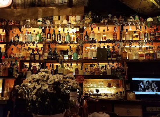 south-korea/seoul/hongdae/bar/sangsu-ri-acorn-bar