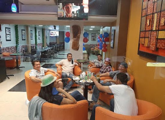 ecuador/puerto-baquerizo-moreno/bar/paulev-lounge
