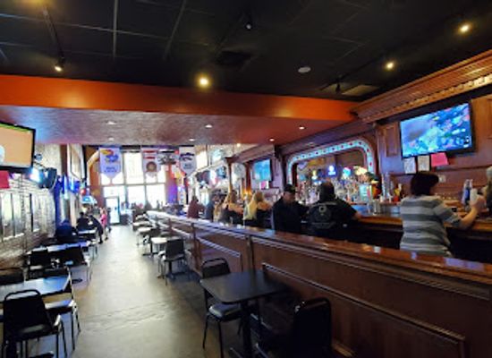 kansas/hutchinson/bar/carl-s-bar-delicatessen