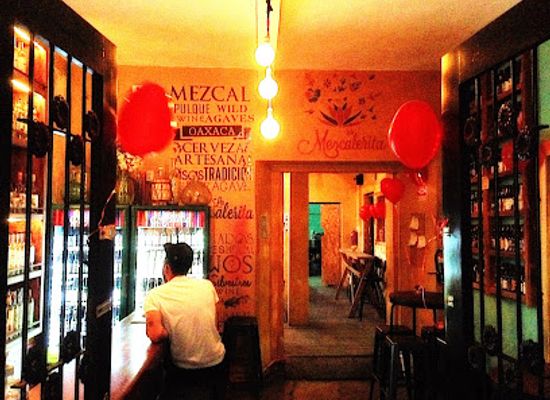 mexico/mixteca/bar/la-mezcalerita