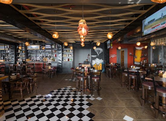 india/shimla/bar/the-brew-estate