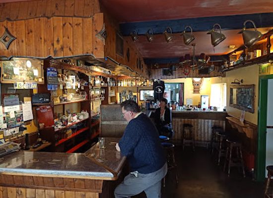 ireland/the-burren/bar/linnanes-pub