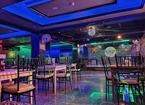 philippines/batanes/bar/bunkers-bistro