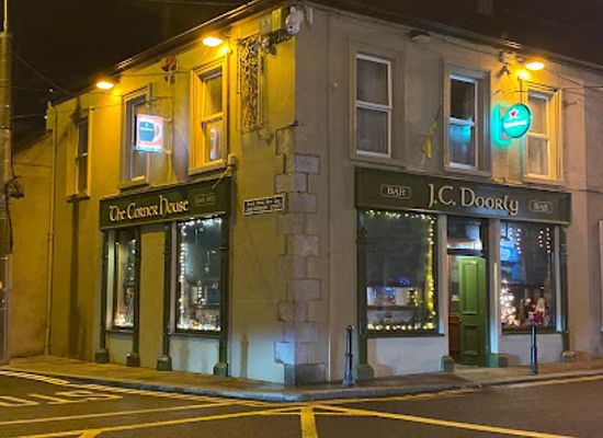 ireland/county-roscommon/bar/j-c-doorly-s-the-corner-house