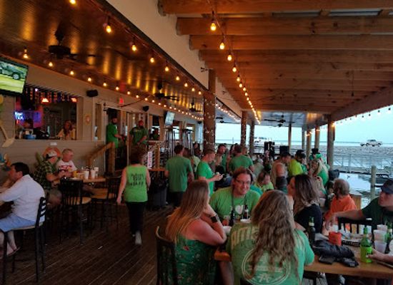 mississippi/the-river-region/bar/pelican-cove-grill