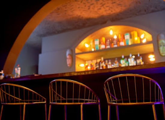 madagascar/antananarivo/bar/kazama-lounge