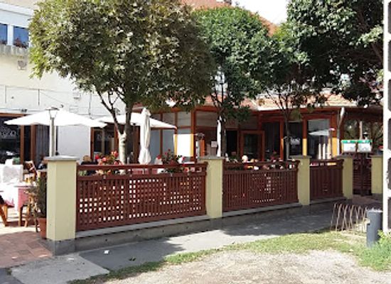 hungary/szeged-csanad/bar/fasor-vendeglo-es-semiramis-kavezo
