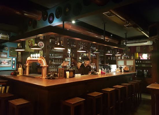 myanmar-burma/yangon/bahan/bar/byblos-pub-grill