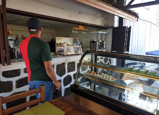 comoros/bimbini/bar/cafe-de-flore