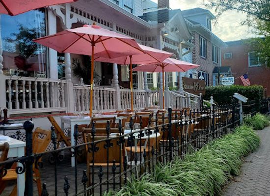 delaware/cape-henlopen-state-park/bar/bramble-brine-at-the-buttery