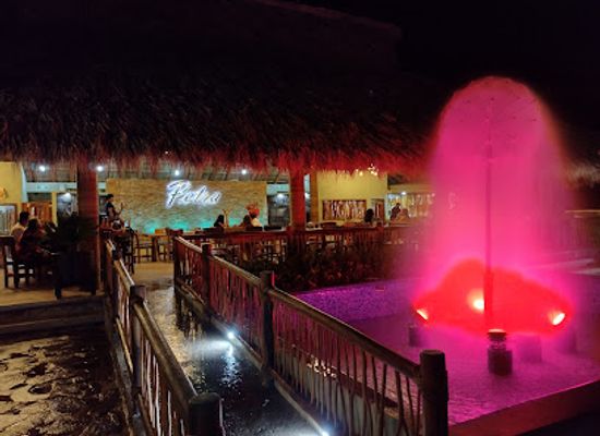 mexico/tierra-caliente/bar/petra-restaurante-bar