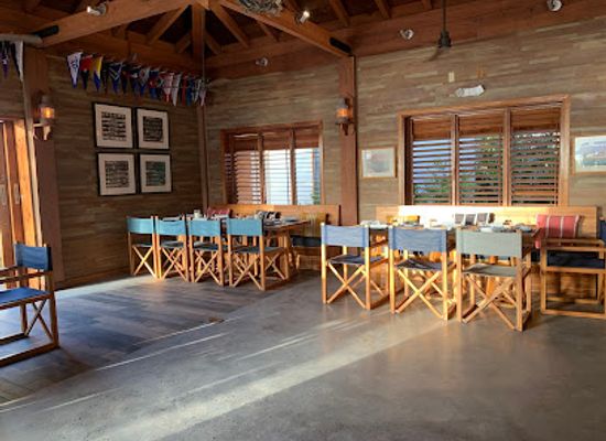 british-virgin-islands/necker-island/bar/the-bouy-room