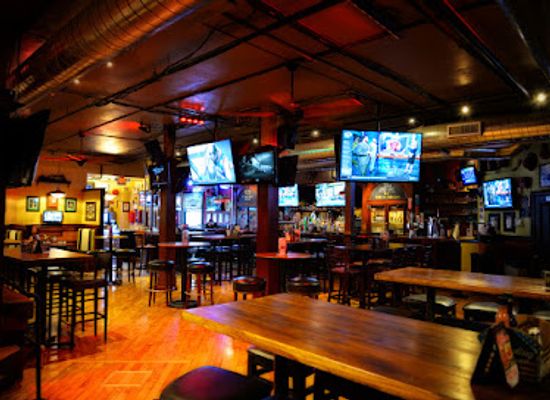 rhode-island/blackstone-valley/bar/ladder-133-kitchen-social