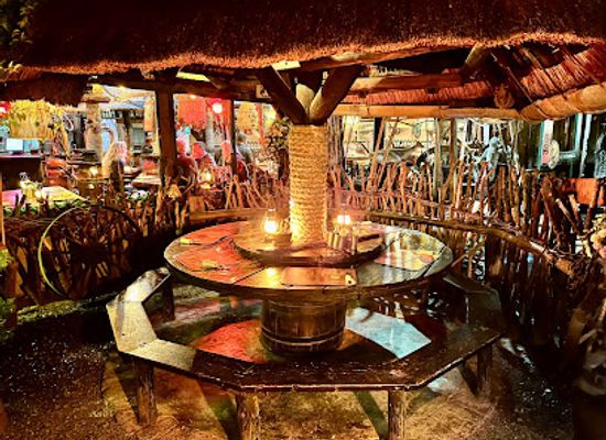 namibia/skeleton-coast/bar/joe-s-beerhouse