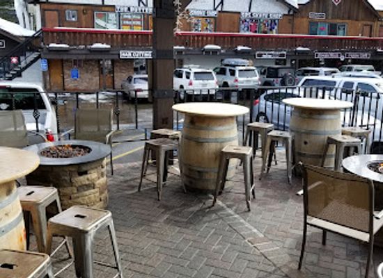 nevada/lake-tahoe-basin/bar/cold-water-brewery-and-grill